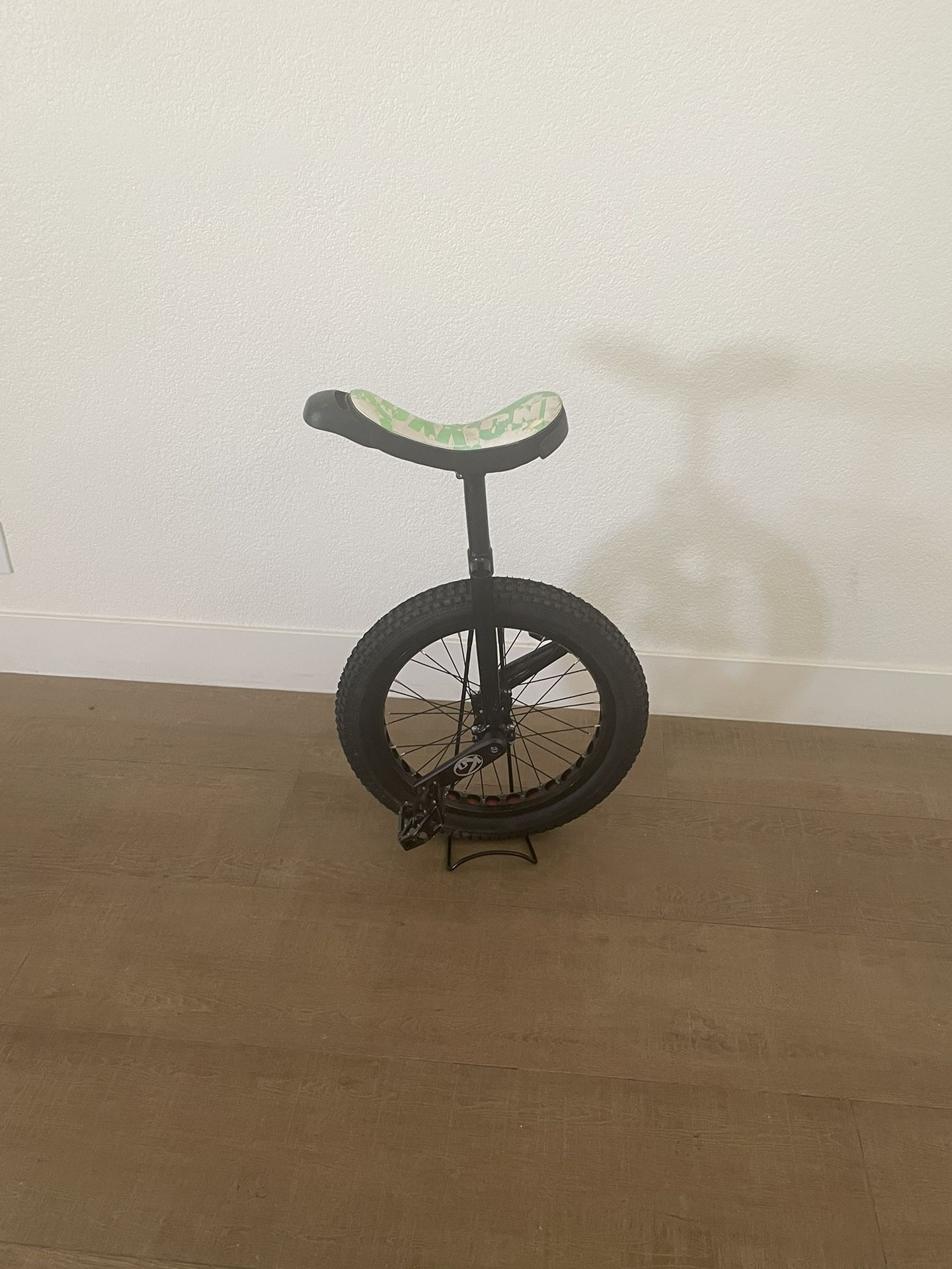 Unicycle With Stand