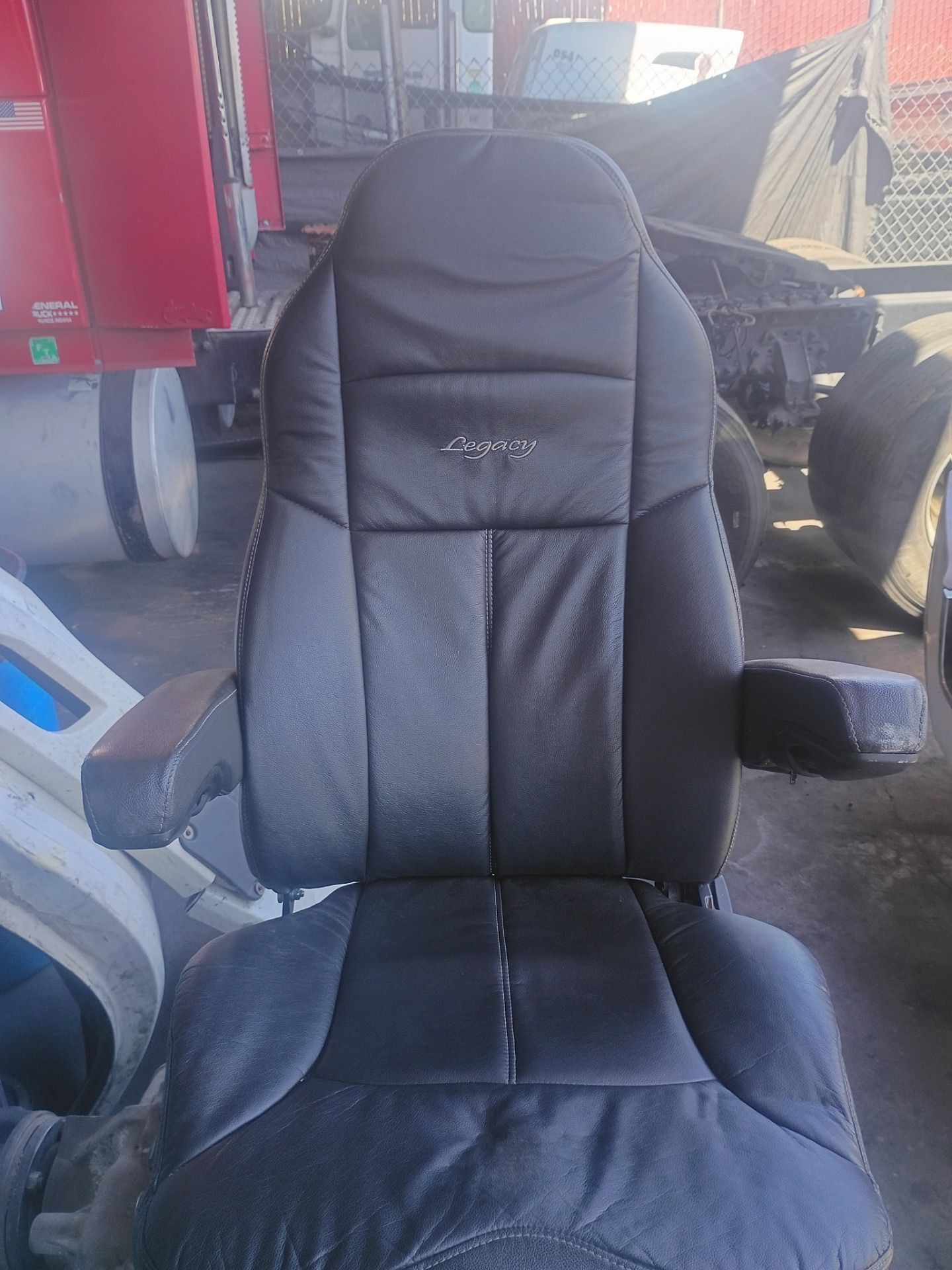 Universal legacy lether seat Any truck Any year