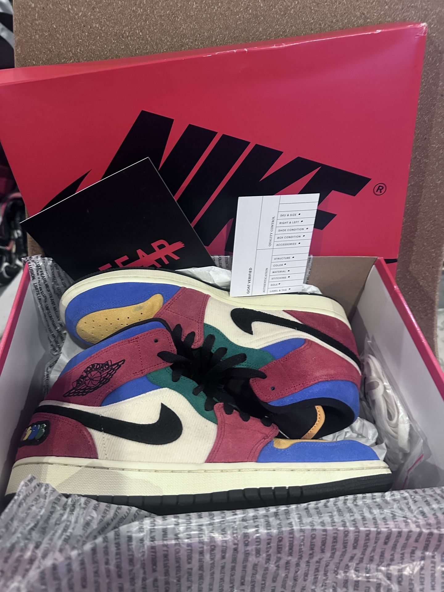 AIR JORDAN 1 MID SE Fearless 9.5 brand new sneakers the great cu2805 Michael Jordan