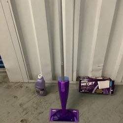 Swifter With 1 Bottle Of Washer And Wet Jet Dry Pads