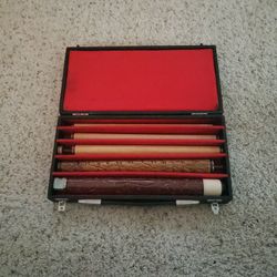 Five Piece Pool Stick With Case