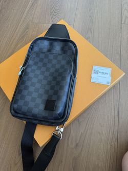 LV NEW CROSSBODY BAG (MAN’S) BLUE COLOR IN THE BOX