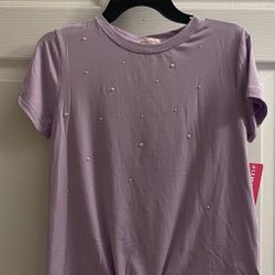 Brand New Girls Lavender Top With Pearl Design. Size 12 Kids