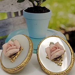 10K Gold Plated 50's VINTAGE  EARRINGS MOTHER OF PEARL, BEAUTIFUL PIECE OF JEWERLY, #1130 
