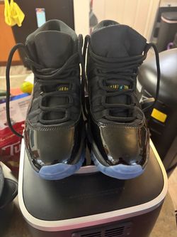 JORDAN SNEAKERS
