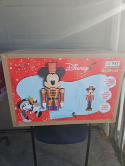 Disney 5 ft LED Mickey Mouse Nutcracker