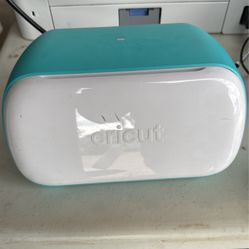 Cricut Sticker Cutter 