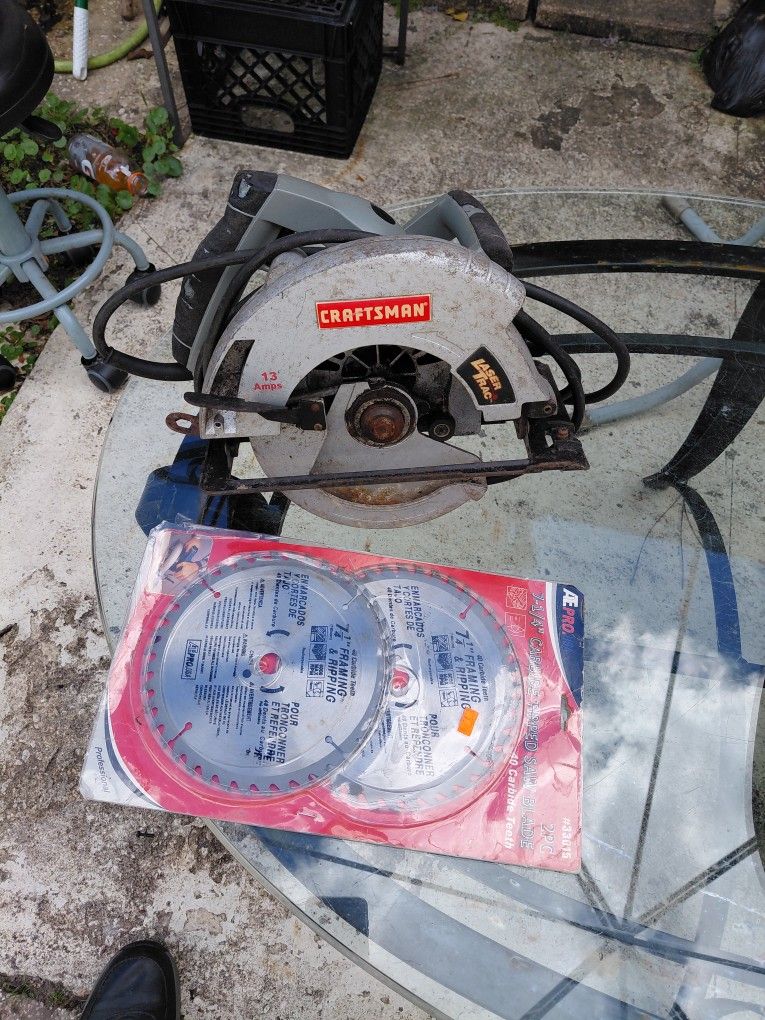 7 1/4 in Circular Saw con2 Blade
