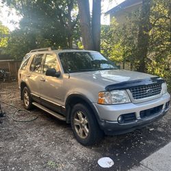 2005 Ford Explorer 