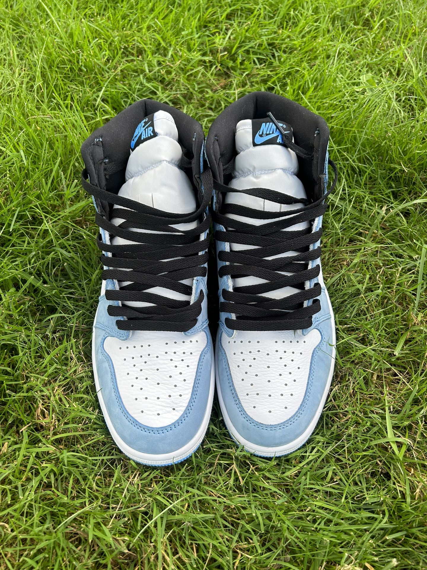 Used Retro Jordan 1 University Blue size 9.5 for Sale in Solon, OH