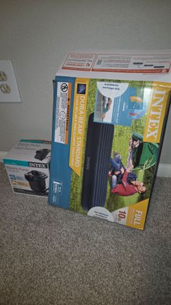 Air mattress and pump
