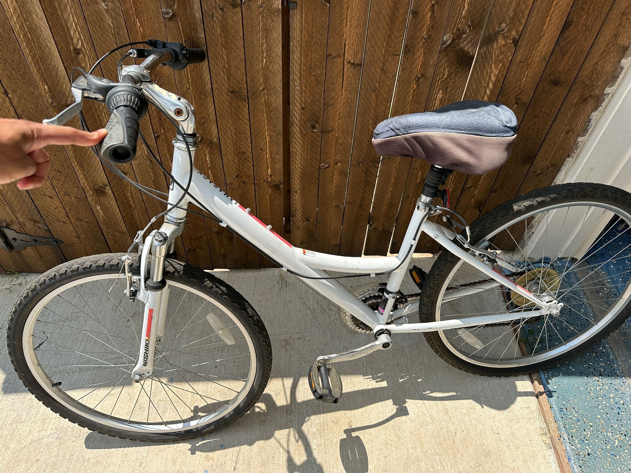 Nishiki Women s Tamarack Comfort Bike for Sale in Frisco TX OfferUp