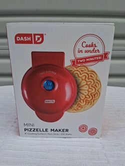 New Dash Mini Pizzelle Maker