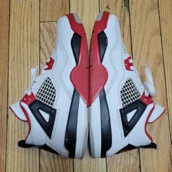 Jordan 4 Retro White/Red Kids Size 2Y
