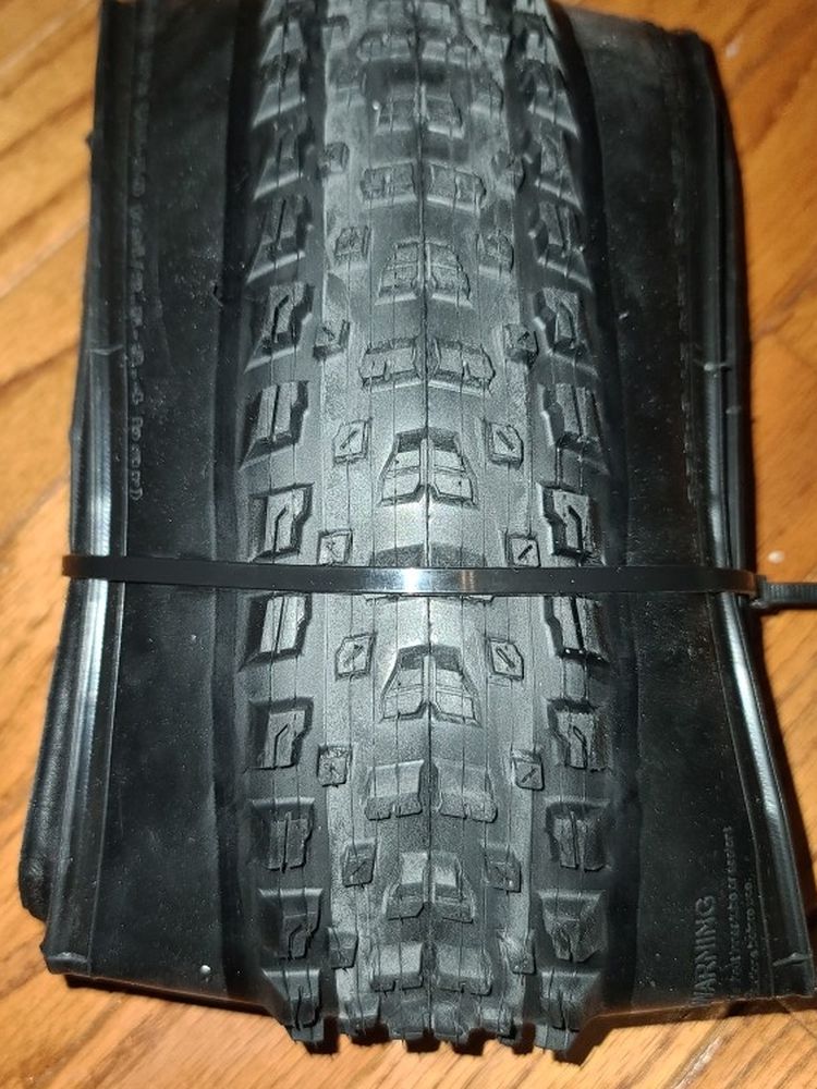NEW Maxxis REKON 29x2.4 WT 3C MaxxTerra EXO TR