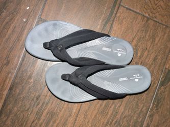 Sandals grey with black size 7