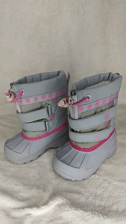 Koalakids Baby Girl Size: 6 SNOW BOOTS