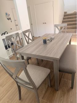 Dining Table Set