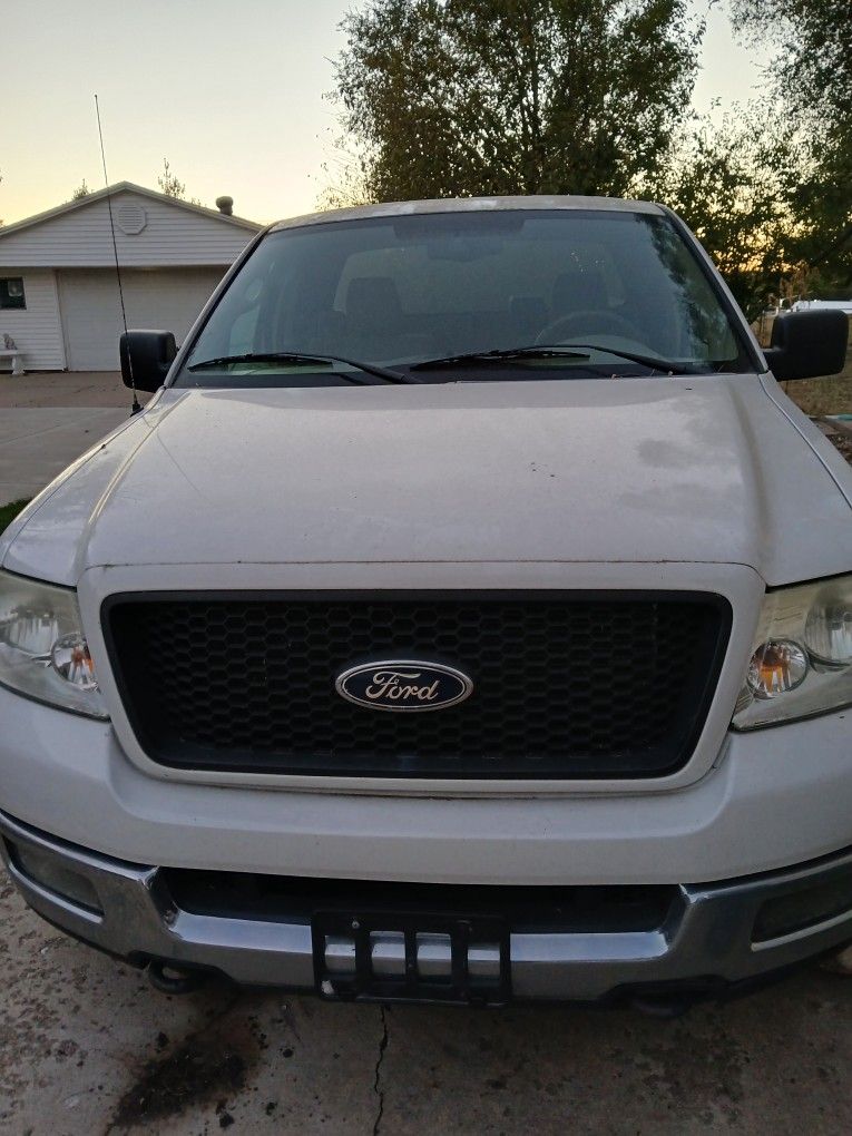 Selling Parts Off White 2005 4WD F150 CREWCAB