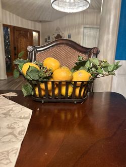 Lemon decor