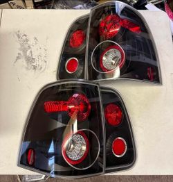 03-06 Navigator Taillights Luces Traseras Tail Lights