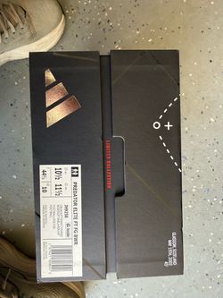 Soccer cleats