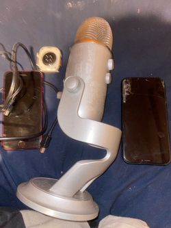 Loads of things Apple, mics