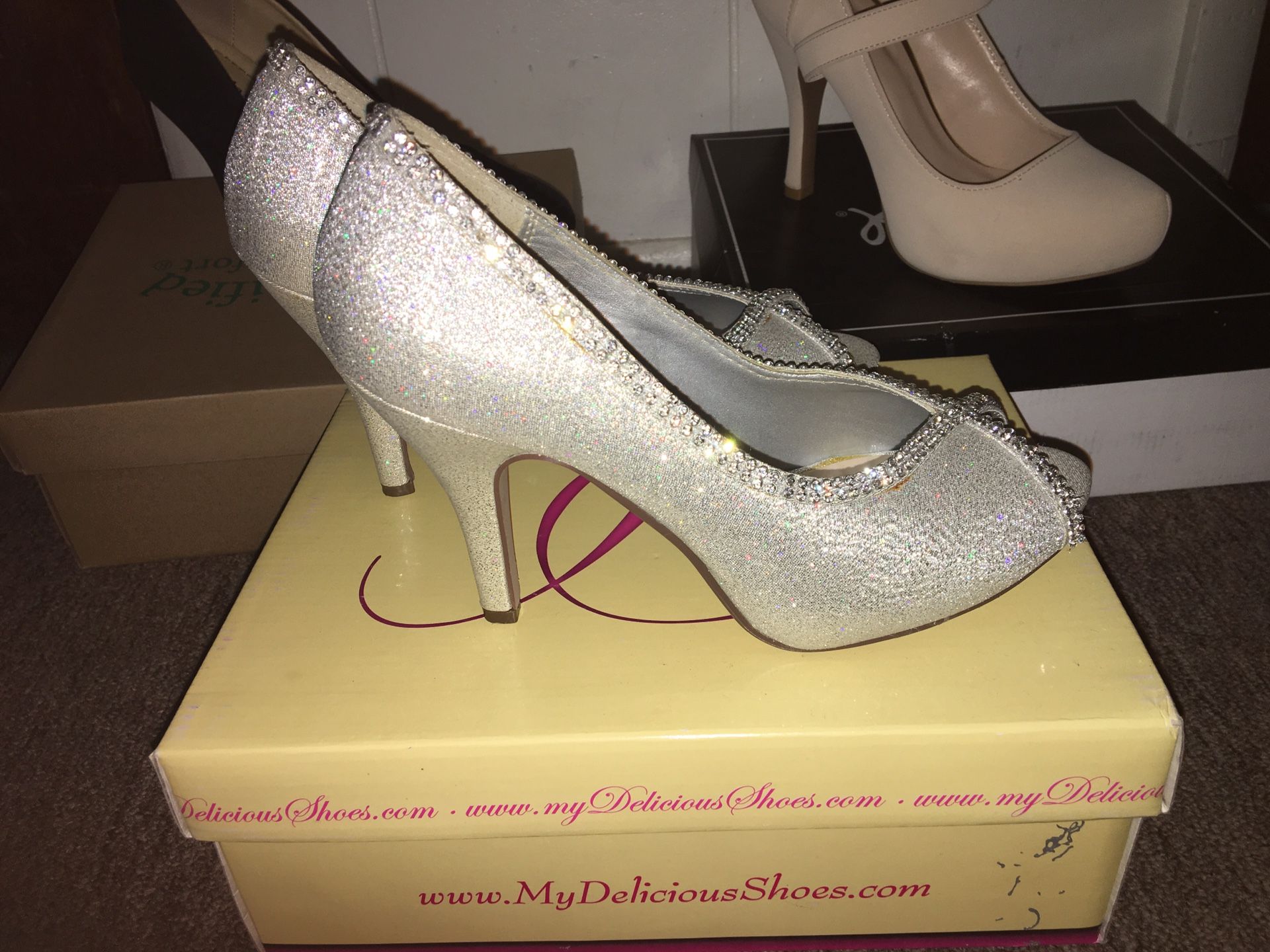 Prom heels/Diamond heels/Silver heels size 6