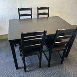 IKEA Table With 4 Chairs