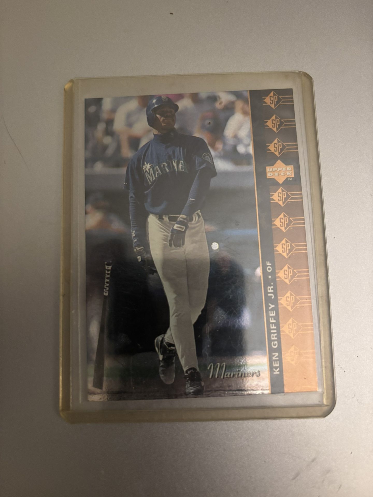 Kin Griffey Junior, Bats Down Super Rare