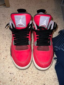 Air Jordan 4 Toro Bravos