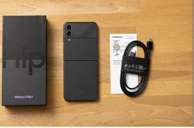 Samsung galaxy z flip 4