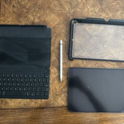 iPad Air 3rd Generation With Pencil And Keyboard