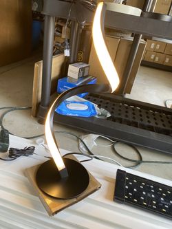 Spiral Table Lamp ( Brand New In Box Great ๐)