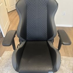 MAXNOMIC® Classic Pro Gaming/offfice Chair 