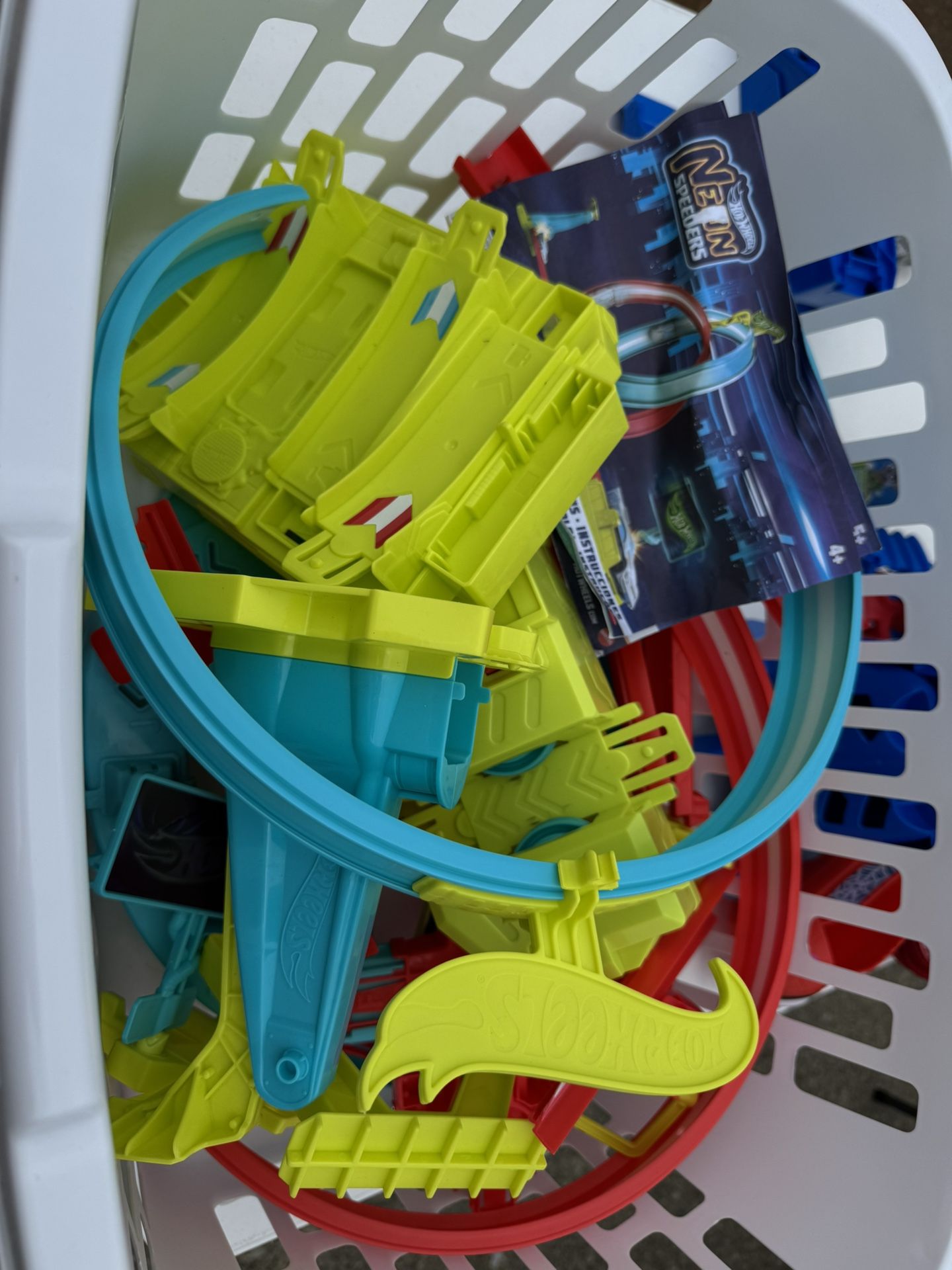 Hot Wheels Neon Speeders Track