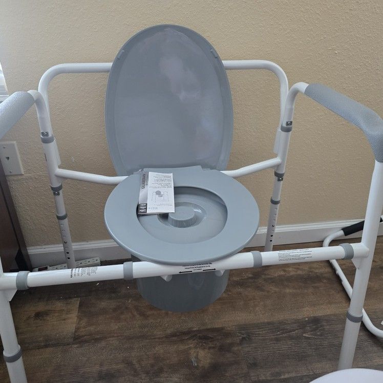 Bariatric Commode Upto 650 Pounds
