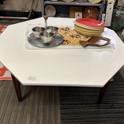 1970s Mid Century Coffee Table With Walnut Legs
