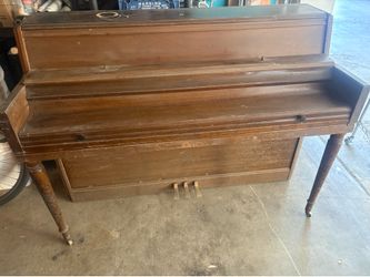 Wurlitzer Upright Piano w/ Bench