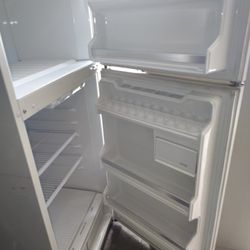 Kenmore Cold Spot Refrigerator $75