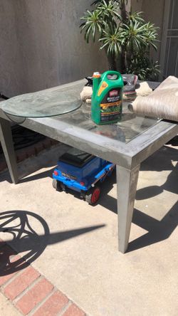 Free heavy metal Italian made table
