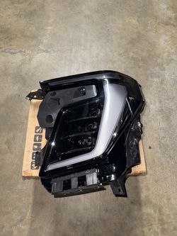 2024-26 GMC Yukon Left Headlight Assy