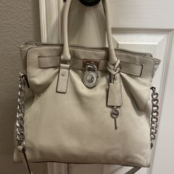 New Authentic MICHAEL KORS Hamilton Cream Leather Large Satchel/Shoulder Bag With Lock & Key 