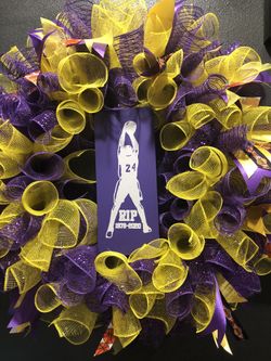 KOBE lakers wreath