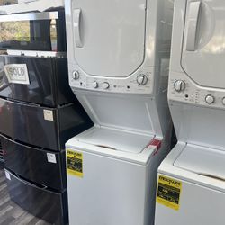 $899 GE Washer and Electric Dryer Combo, Cosmetic Wear, 1 Year Warranty