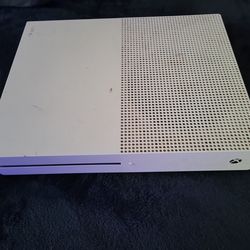 Xbox One S (500GB)