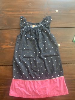 Girls dress