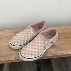 Girls' pink Vans
