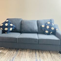 Signature Design by Ashley Cashton Loveseat, Fully Assembled 2-Seater Couch