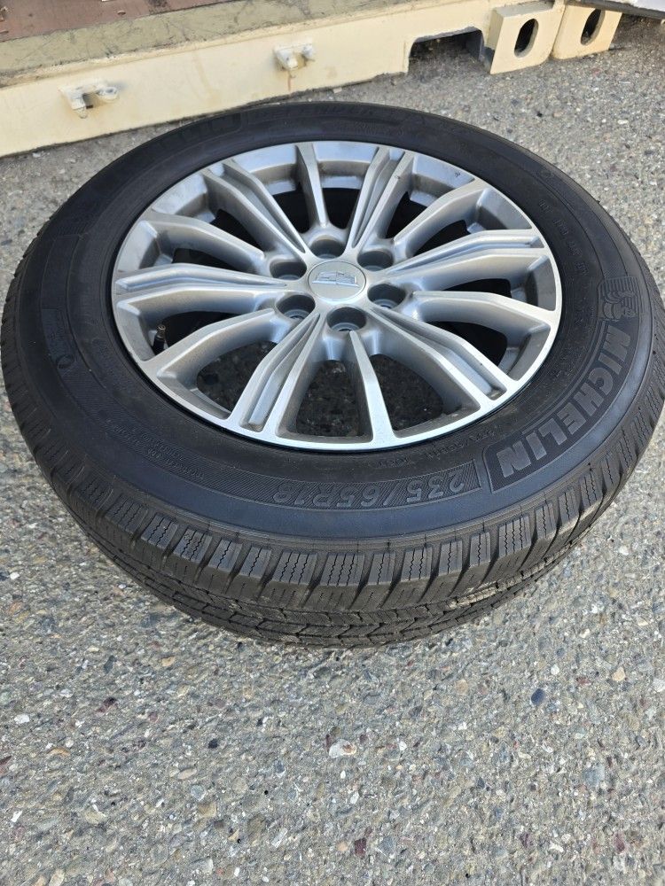 Cadillac Rims ! Like New 18 Inch